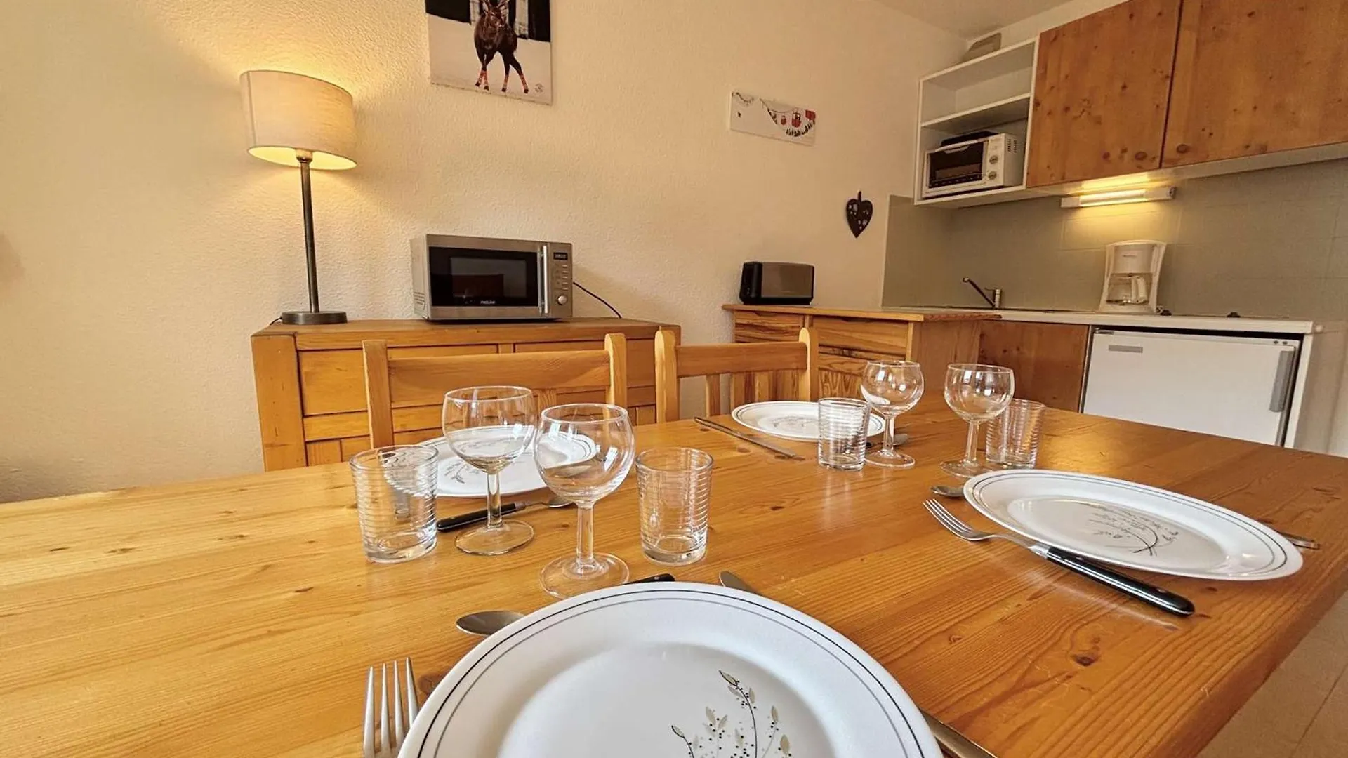 Studio Cosy A Notre-Dame-De-Bellecombe, Proche Des Pistes Et Commerces - 4 Pers, Balcon, Parking - Fr-1-595-25